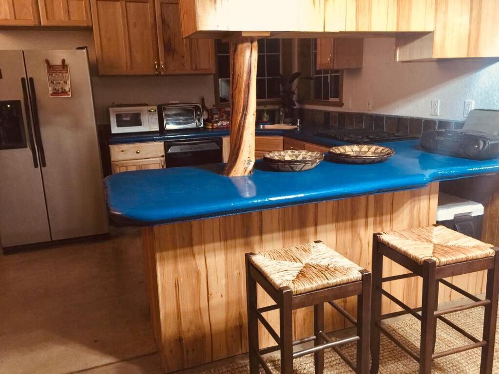 A Lovely Cabin House At Way Woods Retreat With Outdoor Hot Tub! - By Sacred Hub Mgmt Foresthill Экстерьер фото
